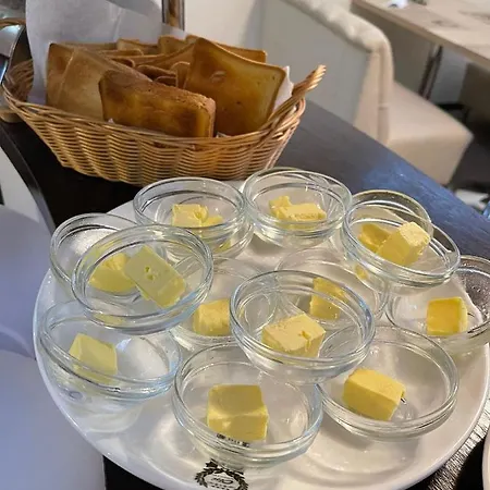 Olsi Hotel 4*